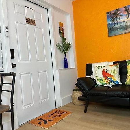 Appartamento Sleeps 3, Casa Tropical In Miami Esterno foto